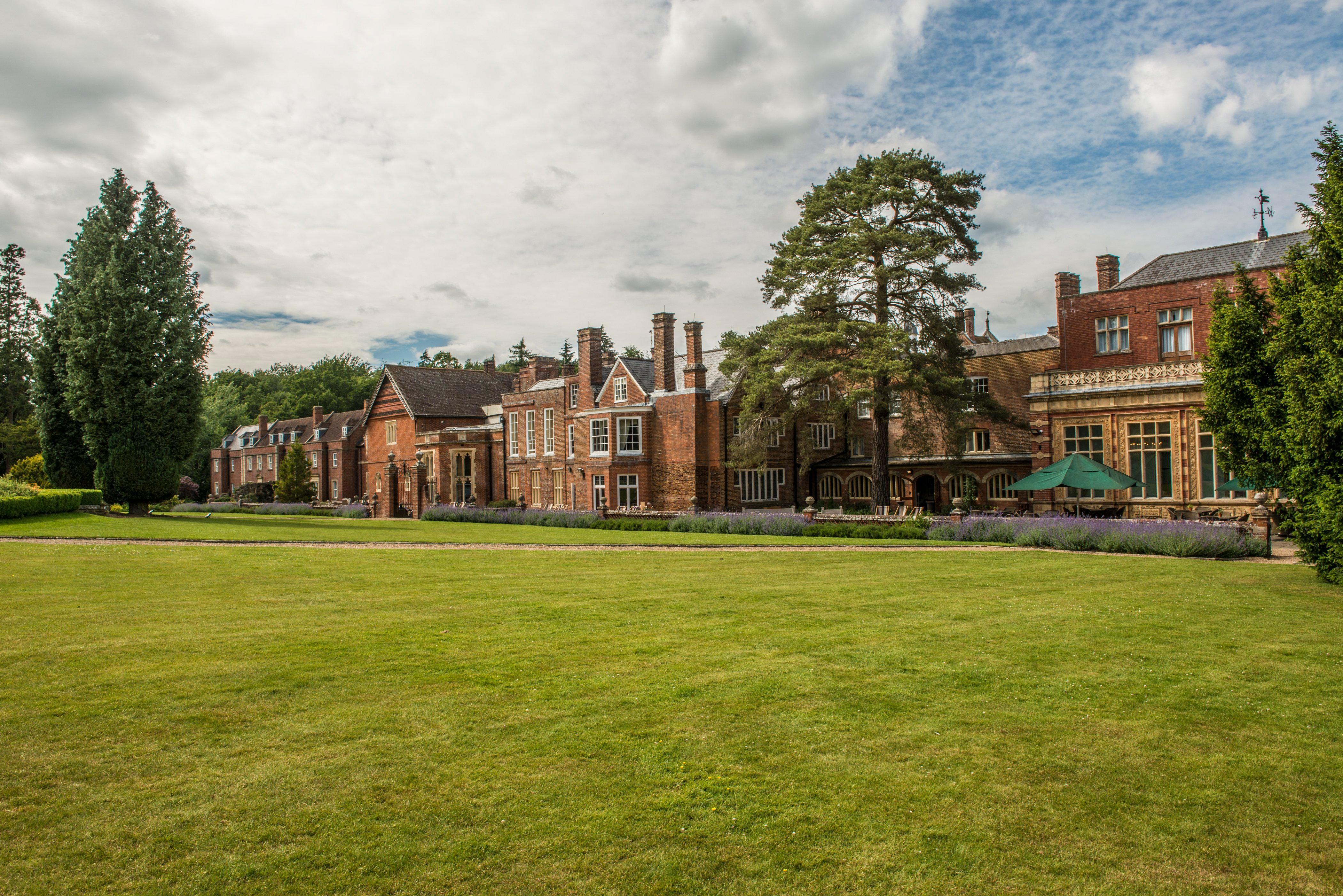 Wotton House Hotel Dorking Exterior foto
